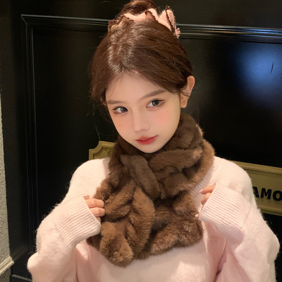 首尔初雪仿兔毛绒交叉围巾