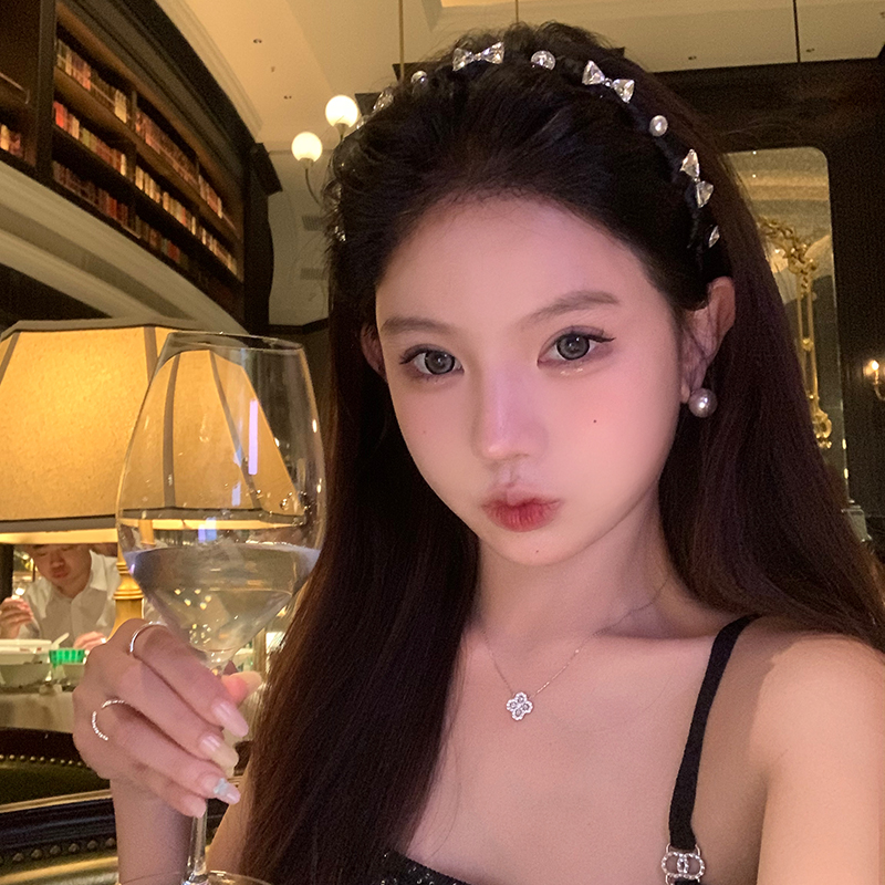 精致女爱豆锆石蝴蝶结带齿发箍