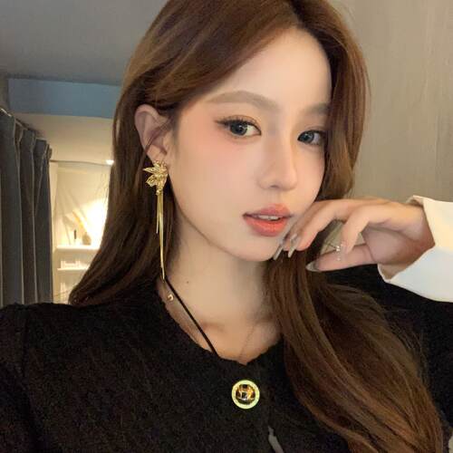 高知大女主不对称金色流苏耳环