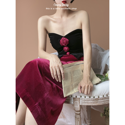 丝绒拼色复古感玫瑰花朵一步裙