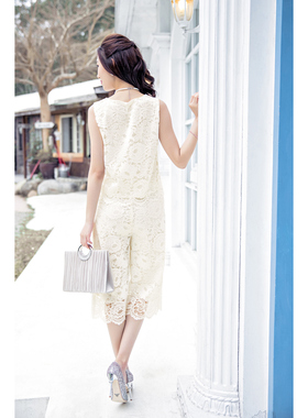 2025年夏季蕾丝两件套套装裤子女士时尚套装背心上衣阔腿裤88090