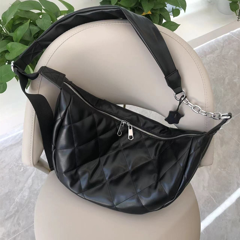 vomas菱格包羊角包真皮女包