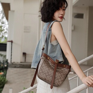 优草坊女包新款时尚百搭单肩斜挎包高级感机场包休闲腋下托特包包