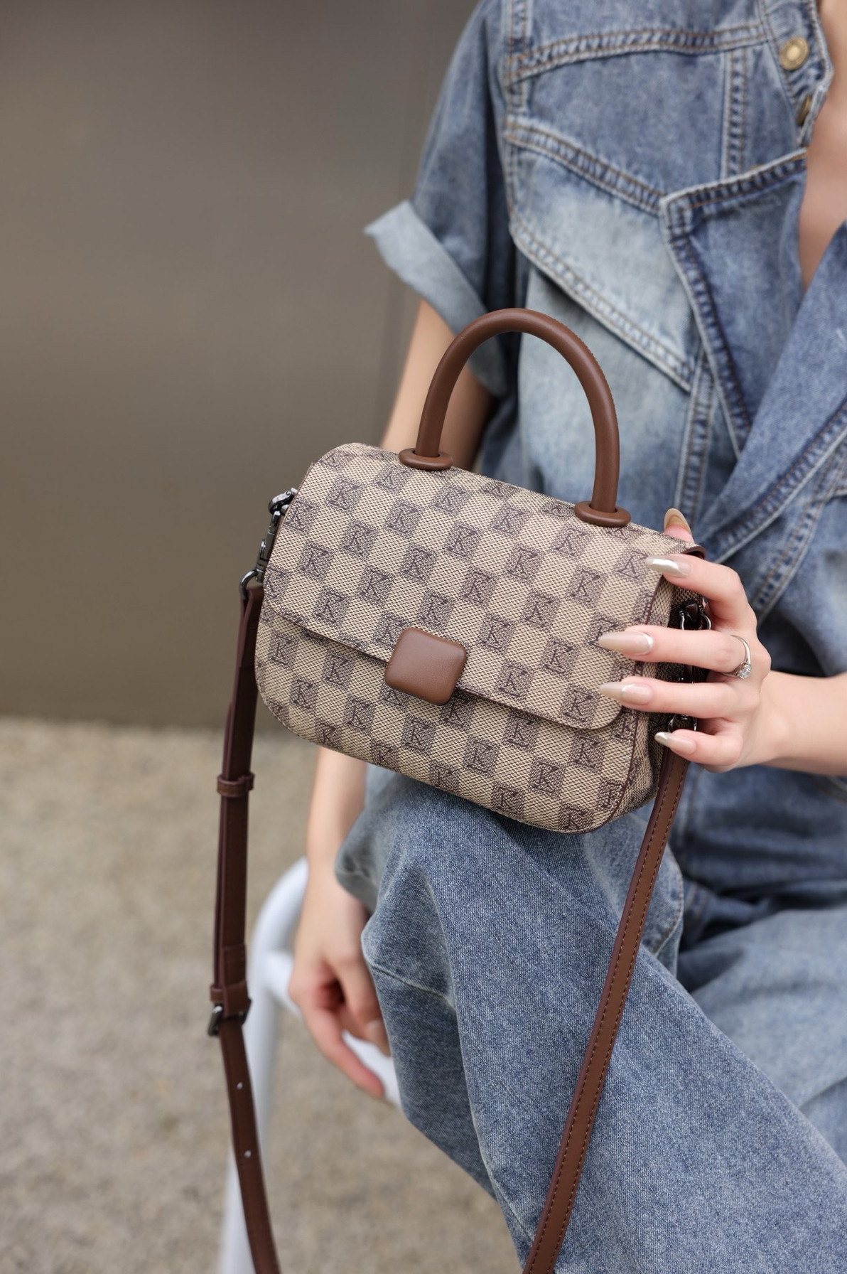 艾薇思曼包包女士2025新款女包斜挎包夏轻奢高级质感小众单肩小包,箱包皮具/热销女包/男包,小方包,淘宝优惠券,粉丝福利购,淘宝优惠卷