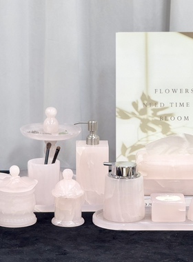 天然粉玉托盘桌面摆件合集