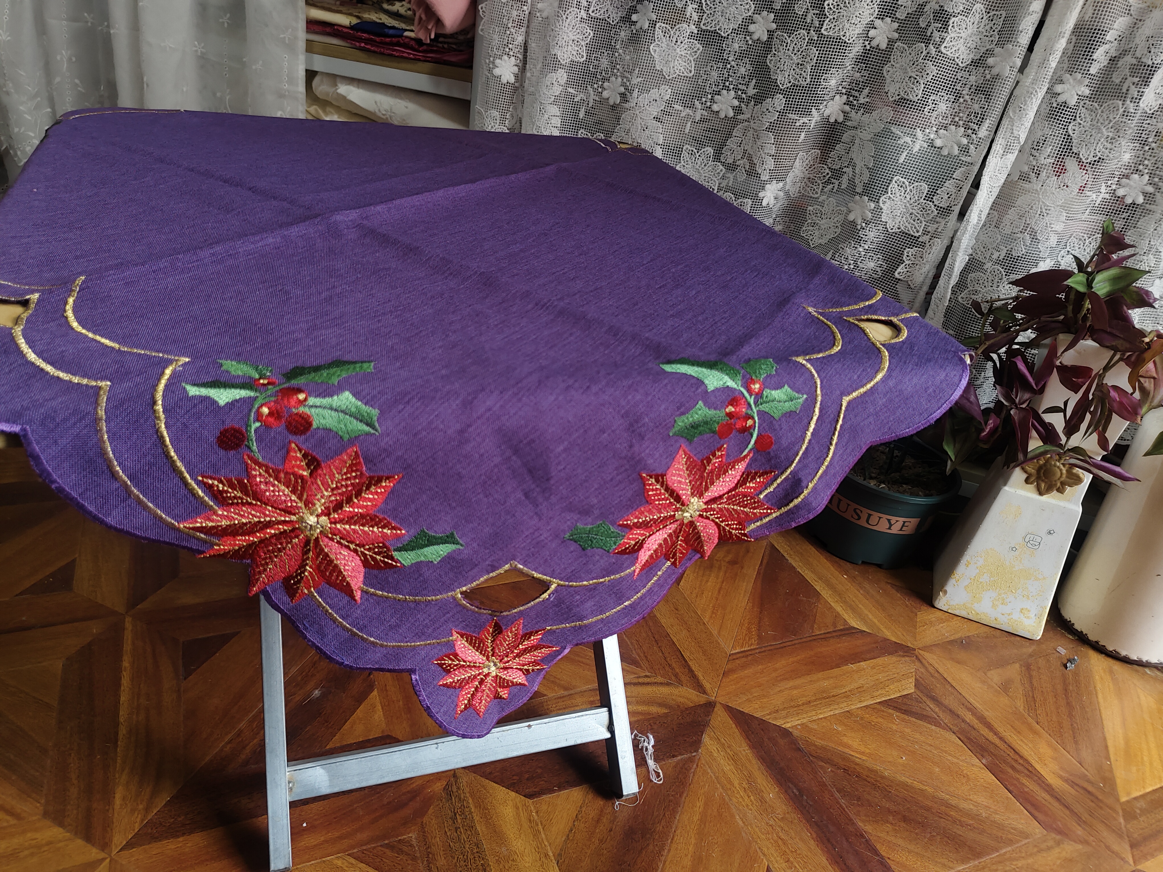 阳离子布防尘彩色重工刺绣方形床头柜斗柜桌布盖巾圣诞图案85*85