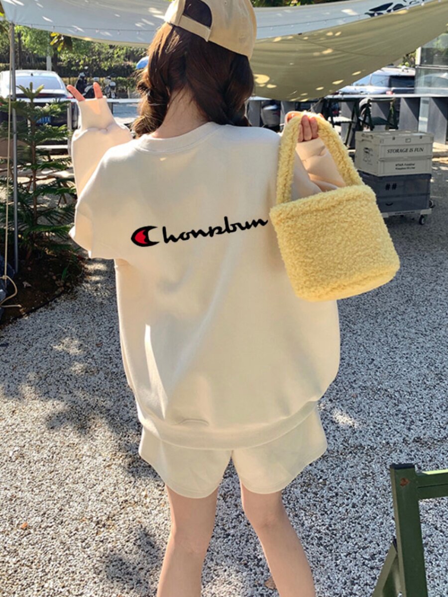 조깅 챔피언 여성을위한 다목적 스포츠 정장 가을 순수 코튼 라운드 넥 스웨트 캐주얼 패션 세련된 반바지 2 피스 세트