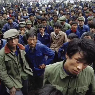 无产阶级的凝望【万能喜剧】原创摇滚T恤音乐节体恤纯棉短袖