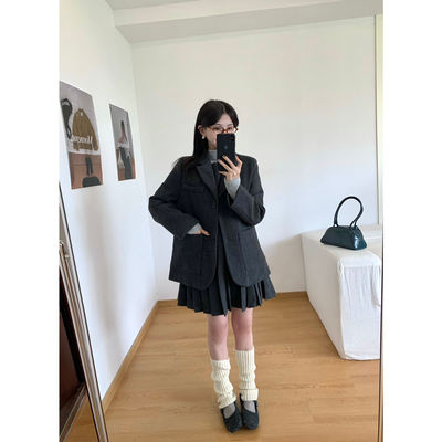 【MOMENT】单排扣韩系鹅绒西装+纯色压褶连衣裙套装  98132#  TXQ