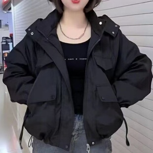 2026新款独特漂亮初春高级感超好看休闲百搭连帽薄外套冲锋衣女款