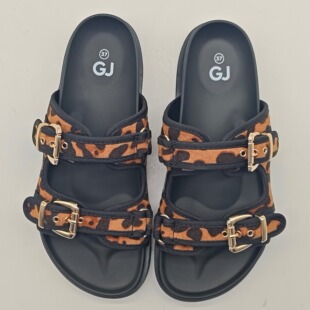 外贸夏季新品女鞋一字带豹纹印花女凉拖圆头后空平底休闲沙滩凉鞋