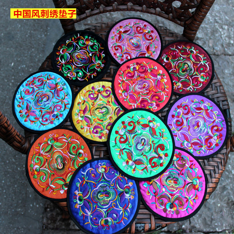 中国风刺绣杯垫 布艺刺绣杯垫碗垫创意隔热垫出国礼品