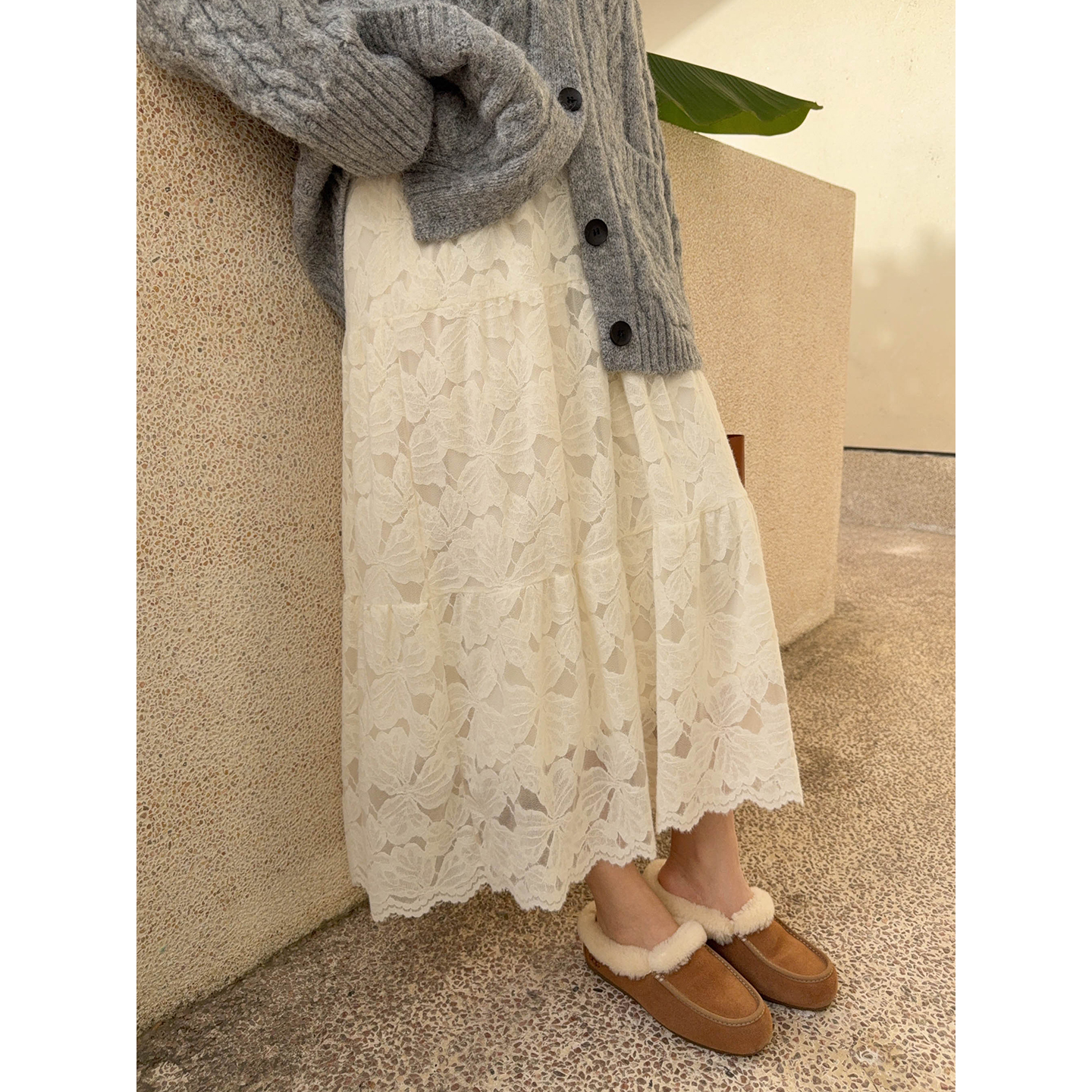 【12/8晚八点开售】优雅系千金高智小姐质感温暖雪尼尔蕾丝半身裙