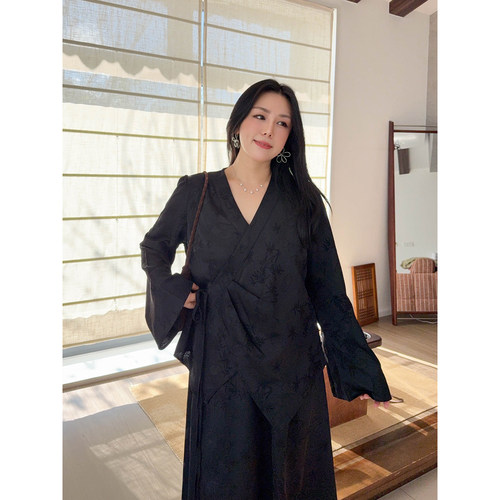 VOGANA戛纳家大码女装胖mm新中式套装200斤显瘦气质开衫半身裙秋