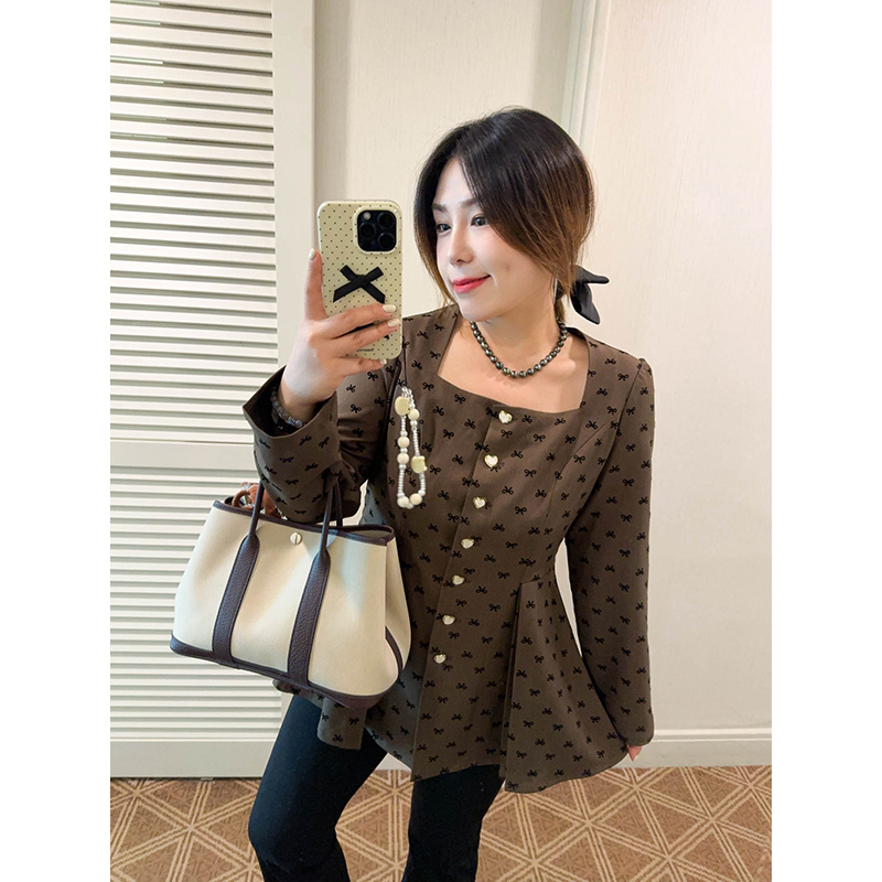 上衣大方领蝴立体蝶结