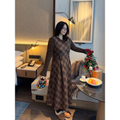 VOGANA戛纳家大码 裙子收腰显瘦A字摆背心裙 女装 复古格纹韩系长款