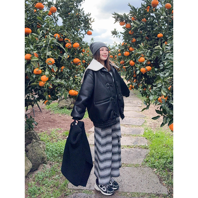 外套减龄大翻领加厚保暖羊羔毛