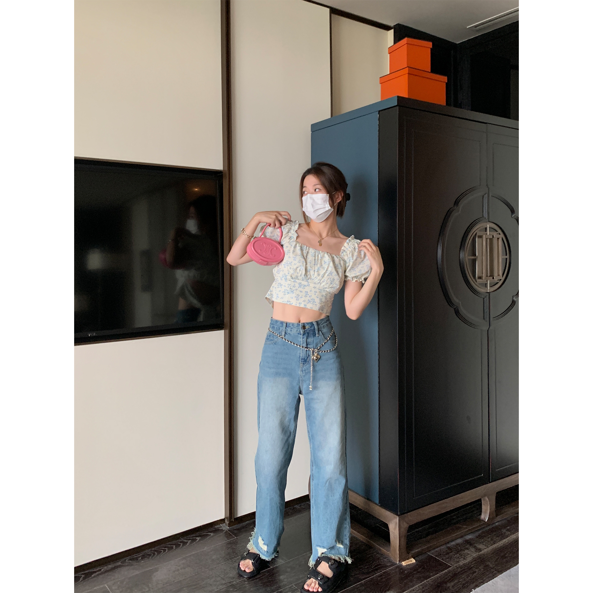 ASHENONLINE郁金香与蓝风铃