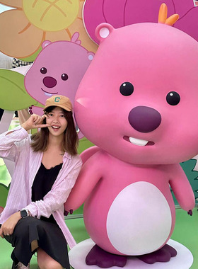 卡通loopy露比公仔粉色小海狸雕塑摆件商场网红店引流装饰品打卡