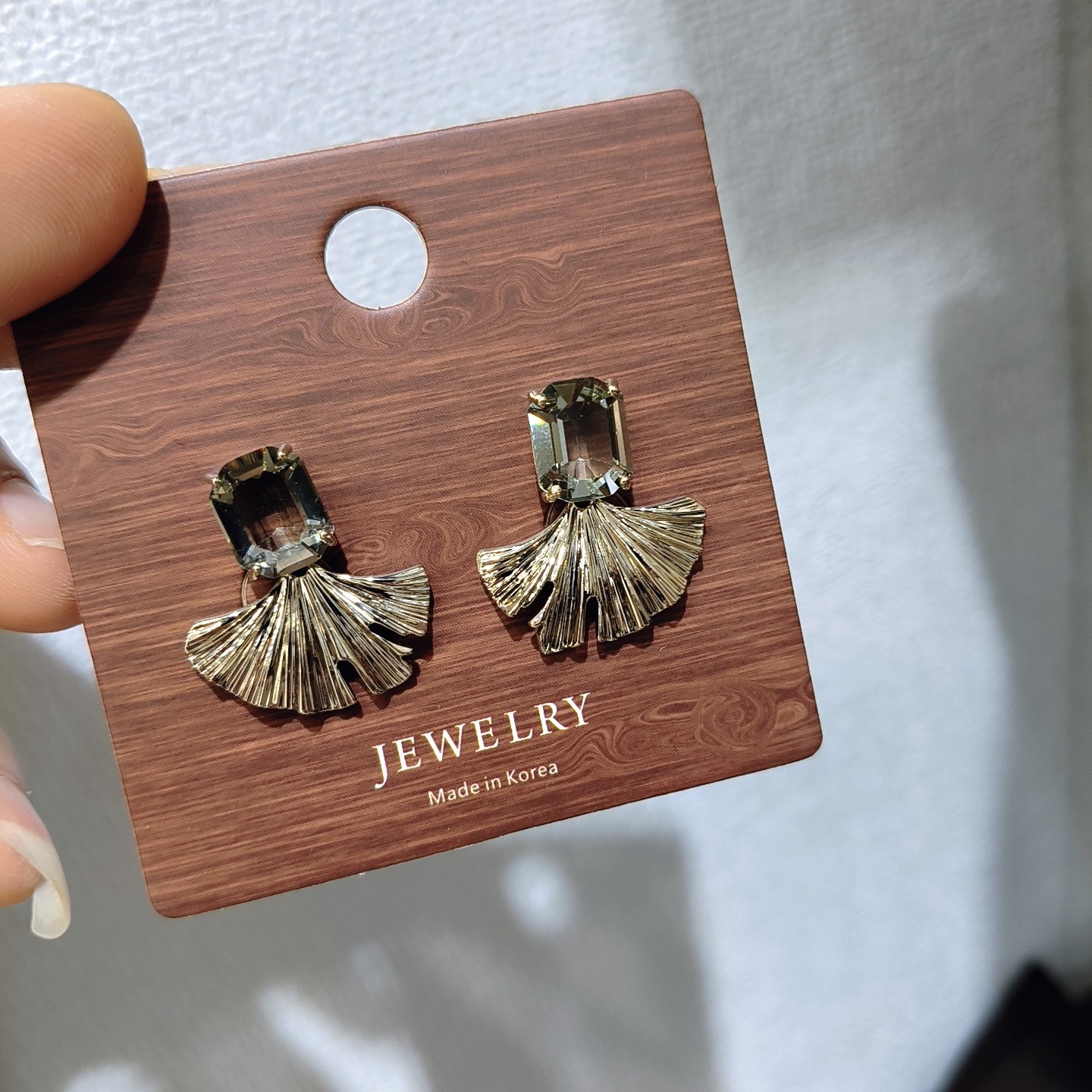 新时尚百搭轻奢气质扇形水晶耳环耳钉耳饰复古金属风港风925银针,饰品/流行首饰/时尚饰品新,耳环,淘宝优惠券,粉丝福利购,淘宝优惠卷