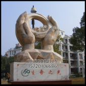 定做石雕感恩主题雕塑 学校医院摆放生命之光雕刻双手托举雕塑