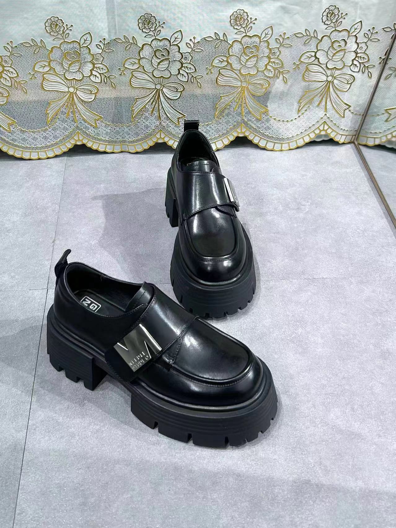 厚底粗跟圆头单鞋胎牛皮乐福鞋