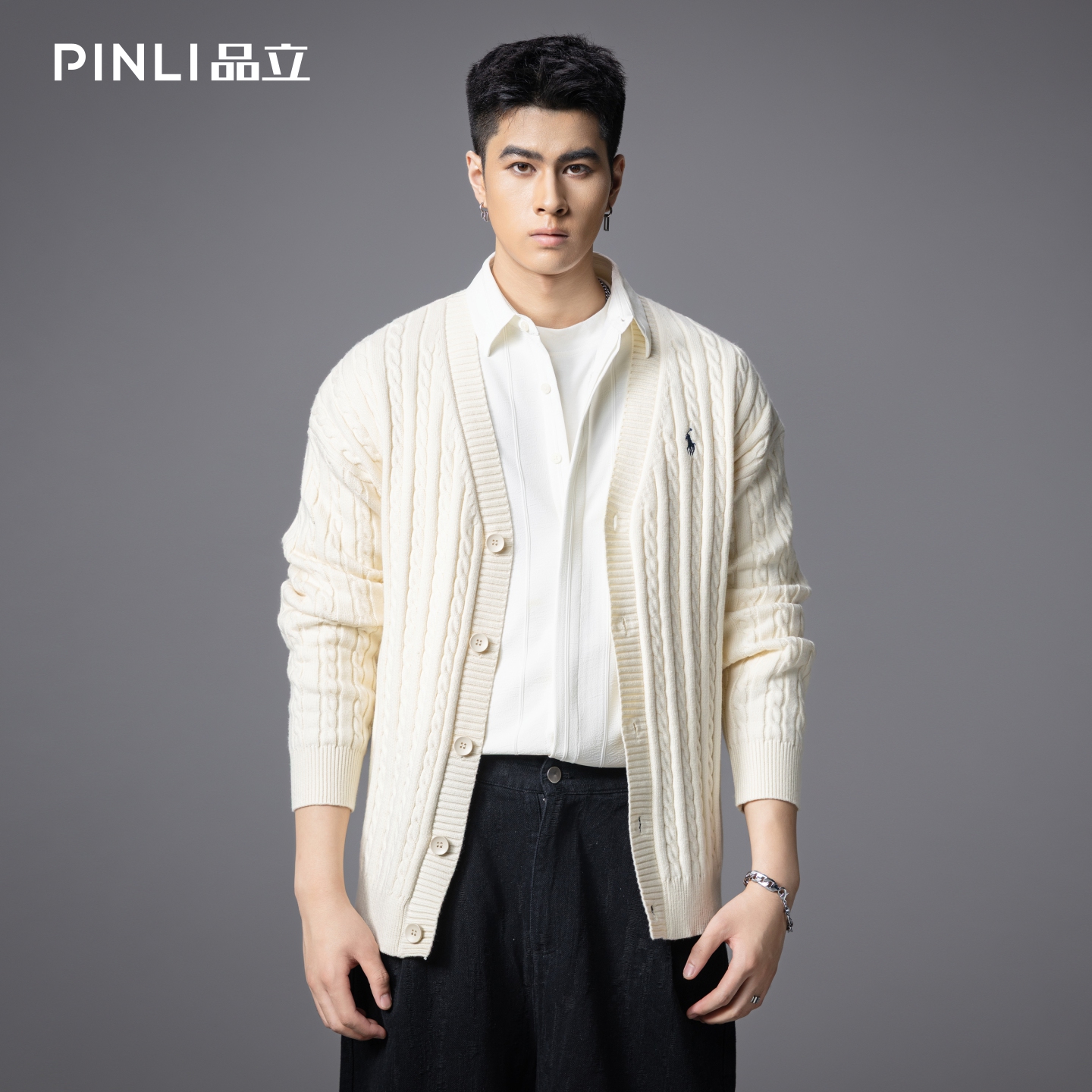 每一件品立，都有一处独特设计