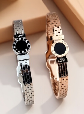 轻奢简约圆形黑面罗马数字手镯子