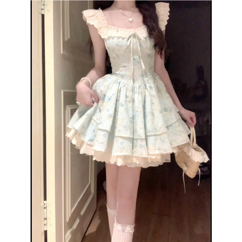 甜美小飞袖碎花连衣裙子女夏季法式初恋公主蓬蓬裙收腰小个子短裙