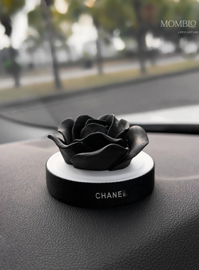 轻奢风汽车香薰摆件创意玫瑰花车载香薰车家两用高档内饰用品