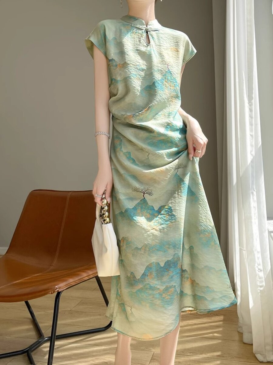 여성을위한 새로운 중국 스타일 피는 자카드 치파오 드레스 2024 새로운 복고풍 국가 스타일 향상된 디자인 스탠드 칼라 반팔 드레스