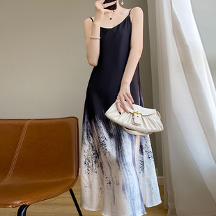 2023年新款 吊带连衣裙女夏季 法式 小众设计感绝美裙子气质V领长裙