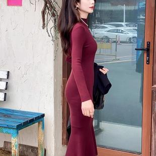 赫本风黑色半高领长袖针织连衣裙女秋季修身显瘦内搭开叉鱼尾裙