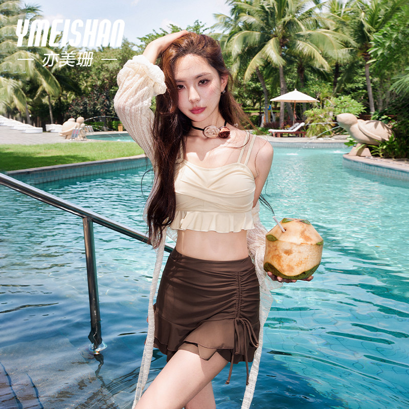 亦美珊分体泳衣女海边度假三件套罩衫防晒保守2026新款高级感温泉