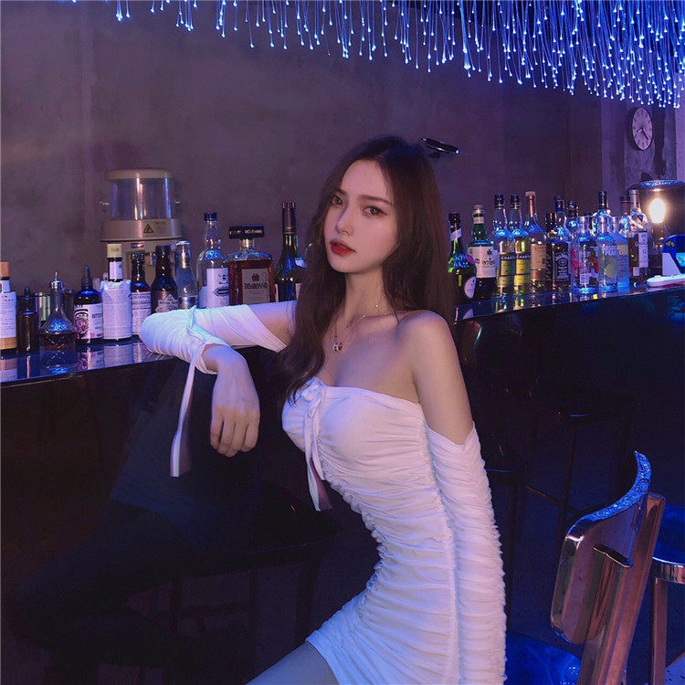 viola抖音网红性感修身尤物绑带