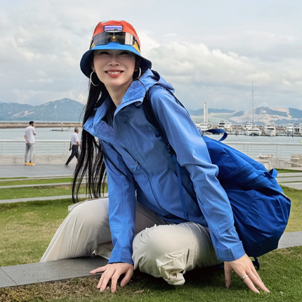 【反季大清仓】三防修身薄款冲锋衣户外防风连帽运动外套通勤软壳