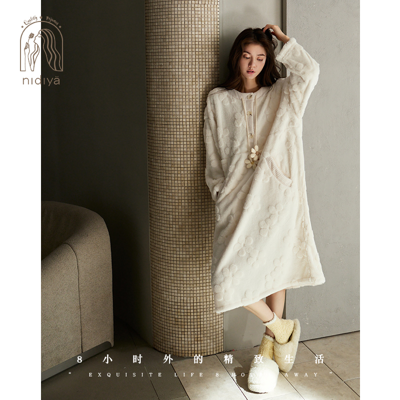 妮狄娅冬季珊瑚绒时尚甜美睡裙袍