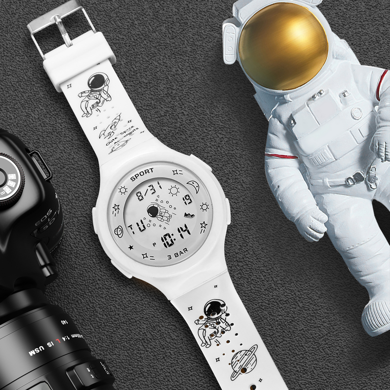 太空人多功能学生男女电子手表