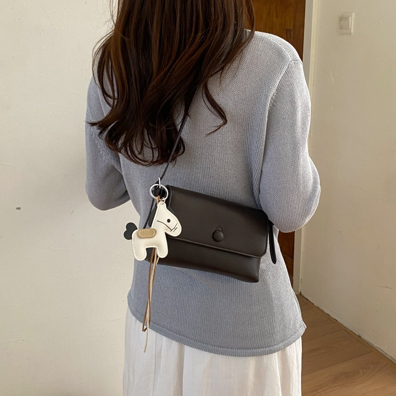 简约百搭黑色女斜挎小方包