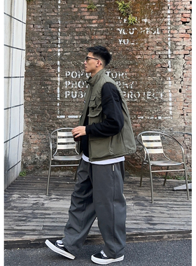 Batterup2024新款日系复古多口袋休闲黑色叠穿工装棉服马甲男秋冬