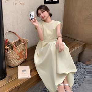 法式气质简约圆领连衣裙女2025夏季新款韩版收腰显瘦茶歇背心长裙