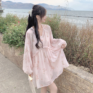法式雪纺印花连衣裙女2025春秋季新款韩系显瘦甜美度假风吊带裙子图片