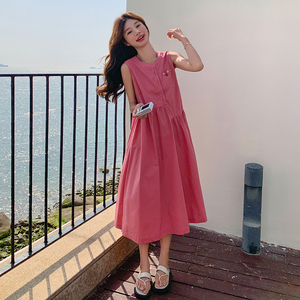 韩系粉色海边度假风连衣裙女2025夏季新款独特漂亮减龄无袖背心裙