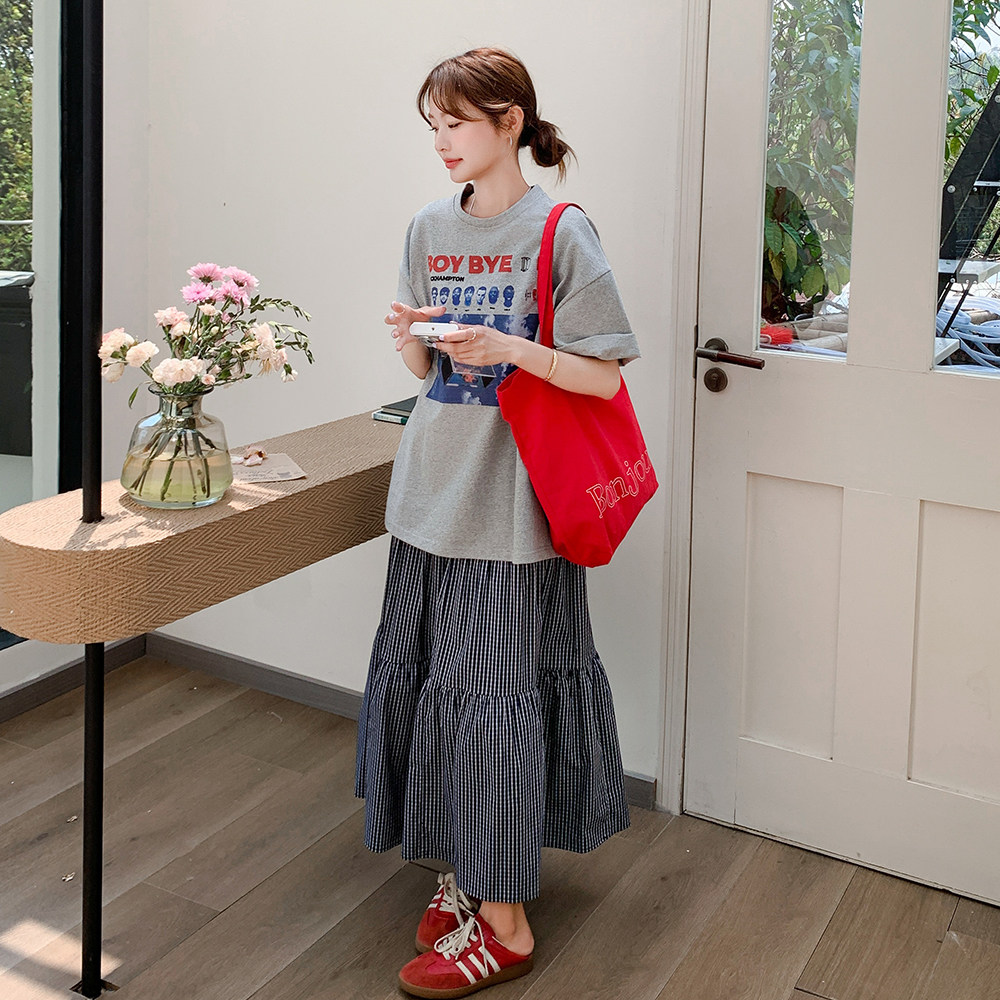 减龄休闲T恤格子半身裙套装女夏高级小众不撞款两件套俏皮巨好看，女装套装/套裙，浙宝239