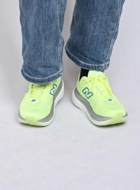 NEW BALANCE NB新款绿色女子运动鞋1080百搭休闲跑步鞋W108099D-B