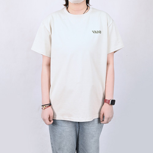 VANS夏季女子圆领短袖