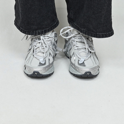 NEWBALANCE情侣鞋复古休闲鞋