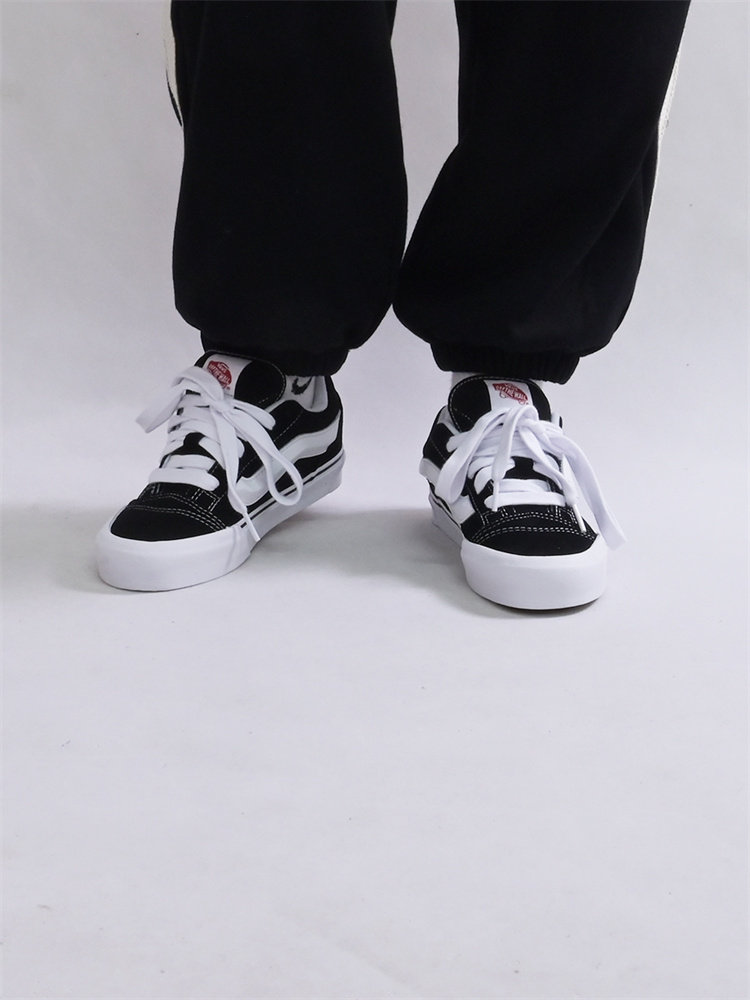 Новые кроссовки Knu Skool bread от VANS...