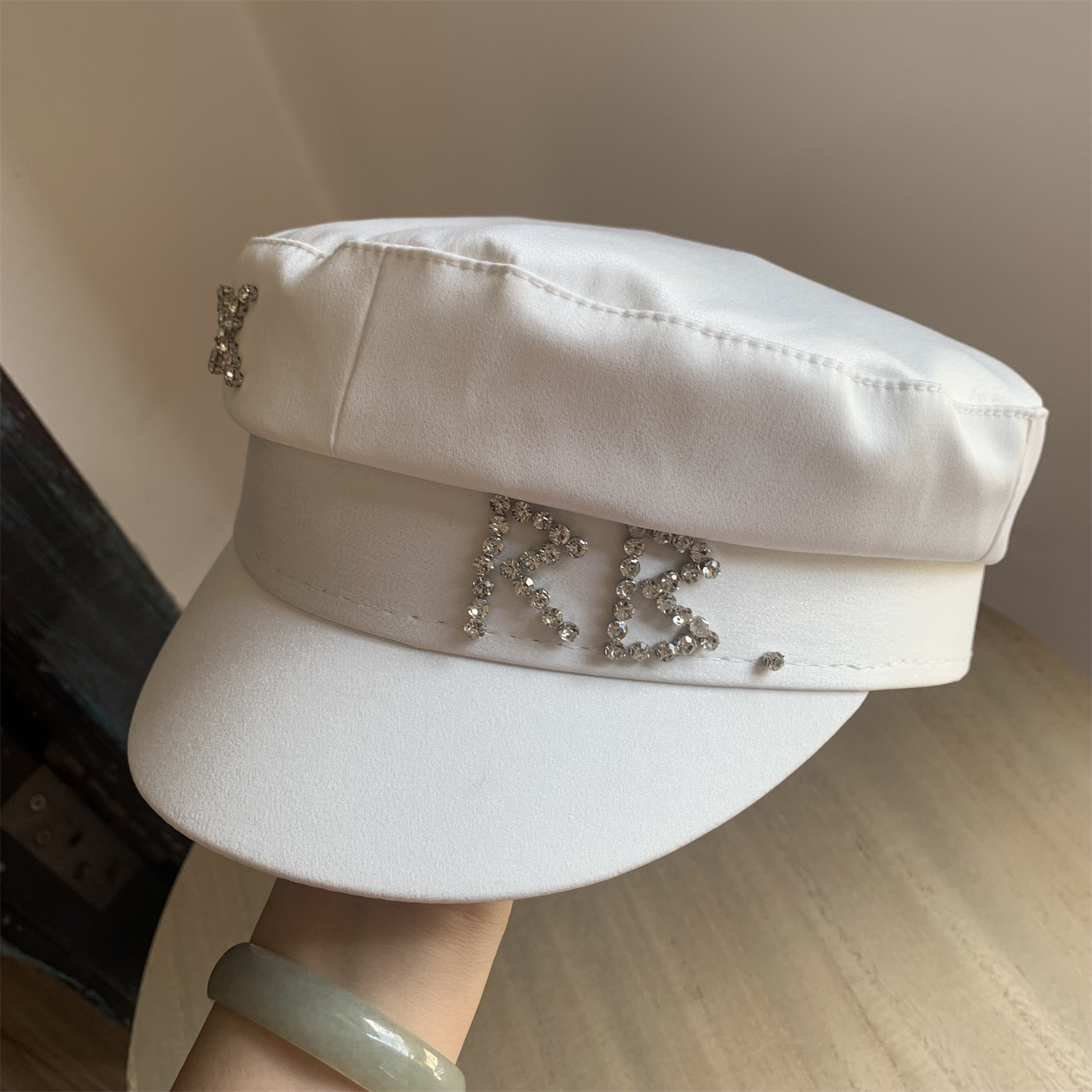 巴黎风夏天白色水钻八角帽子女时尚百搭英伦平顶帽简约鸭舌贝雷帽