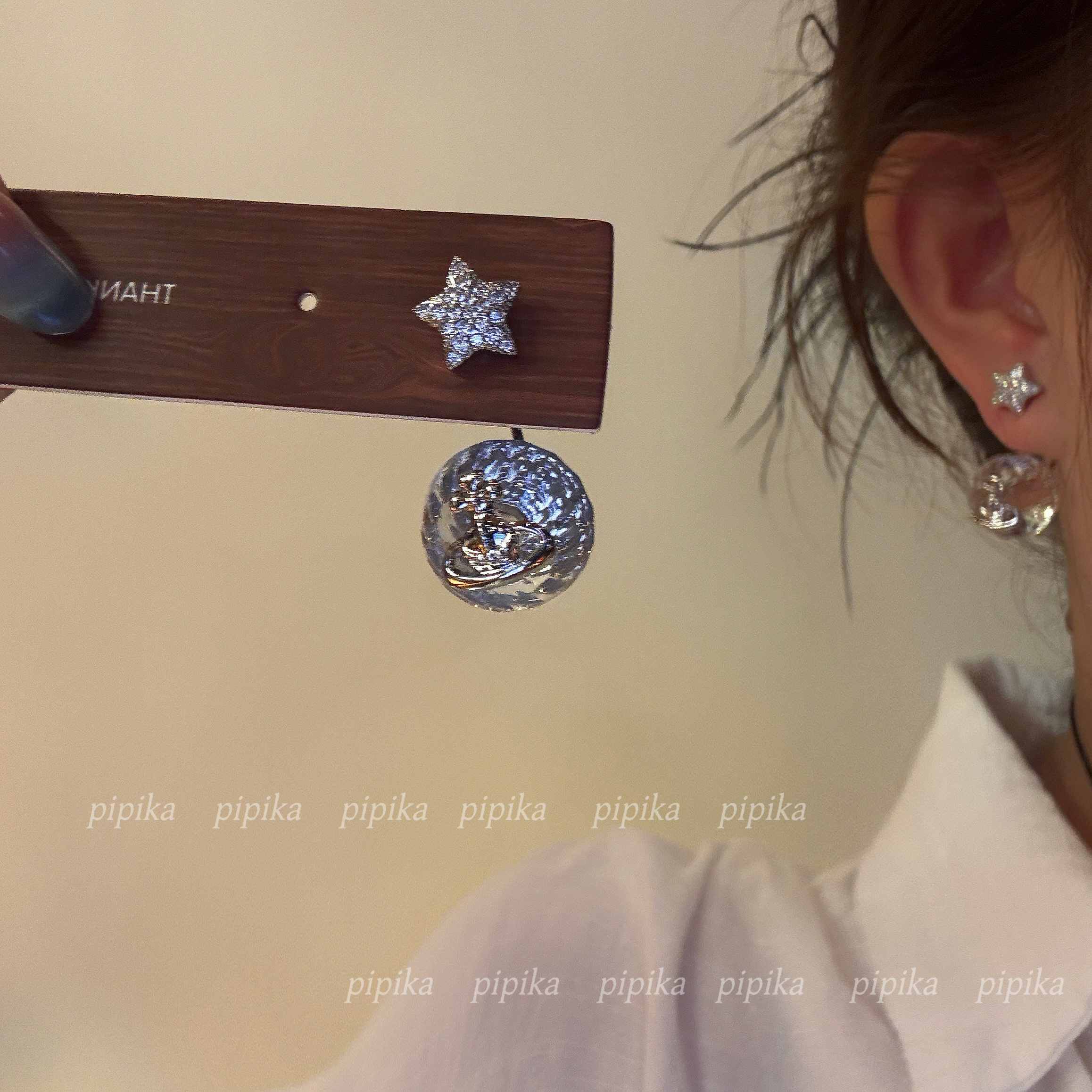 pipi原创设计透明水晶土星锆石两戴款耳钉女清凉小巧in风耳环银针